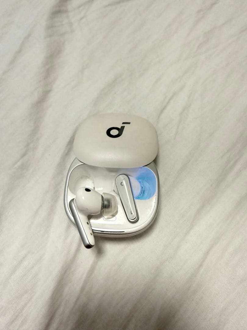 Anker Soundcore Liberty 4 ホワイト