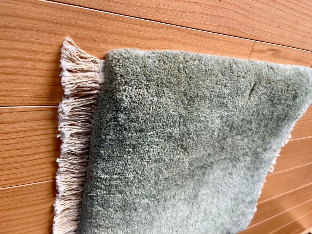 【未使用品】MUNI CARPETS チェアラグ　モスグリーン