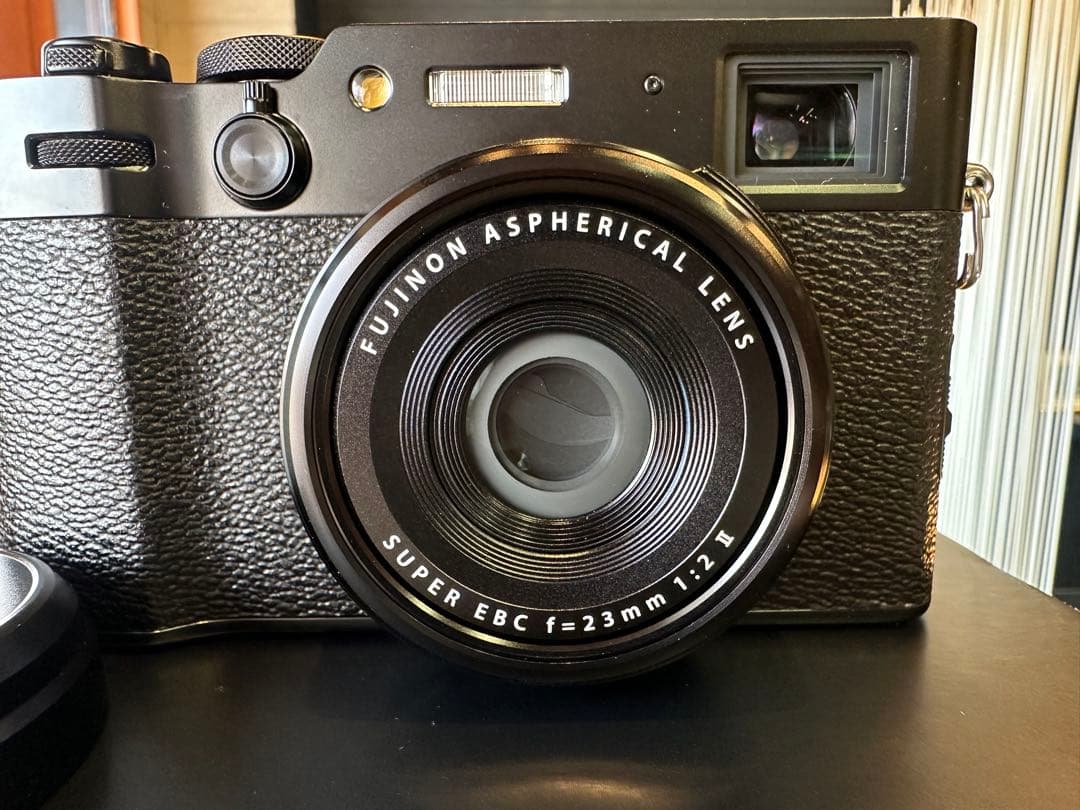 〜極美品〜多言語/FUJIFILM X100VI ブラック　※多数オプション品付