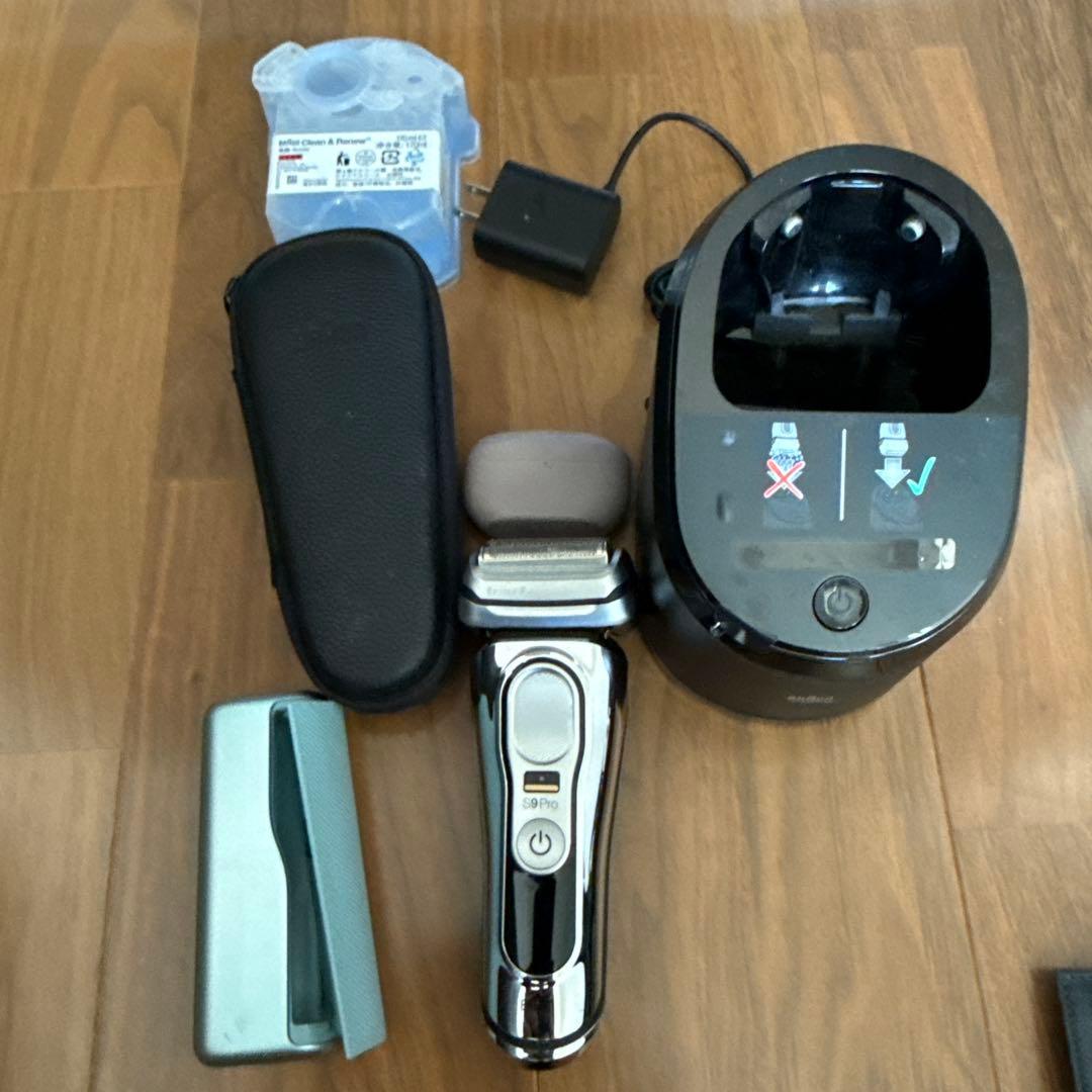 【断捨離3点セット】Braun S9 Pro 、IQOS、イヤホンケースのみ