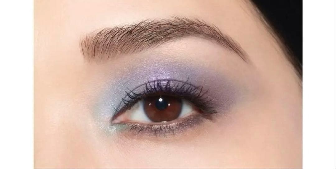 CHANEL レ キャトル オンブル 397 ニュイ アストラル ホリデー限定