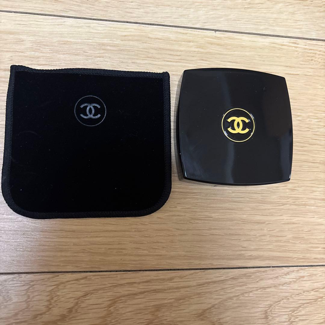 CHANEL レ キャトル オンブル 397 ニュイ アストラル ホリデー限定