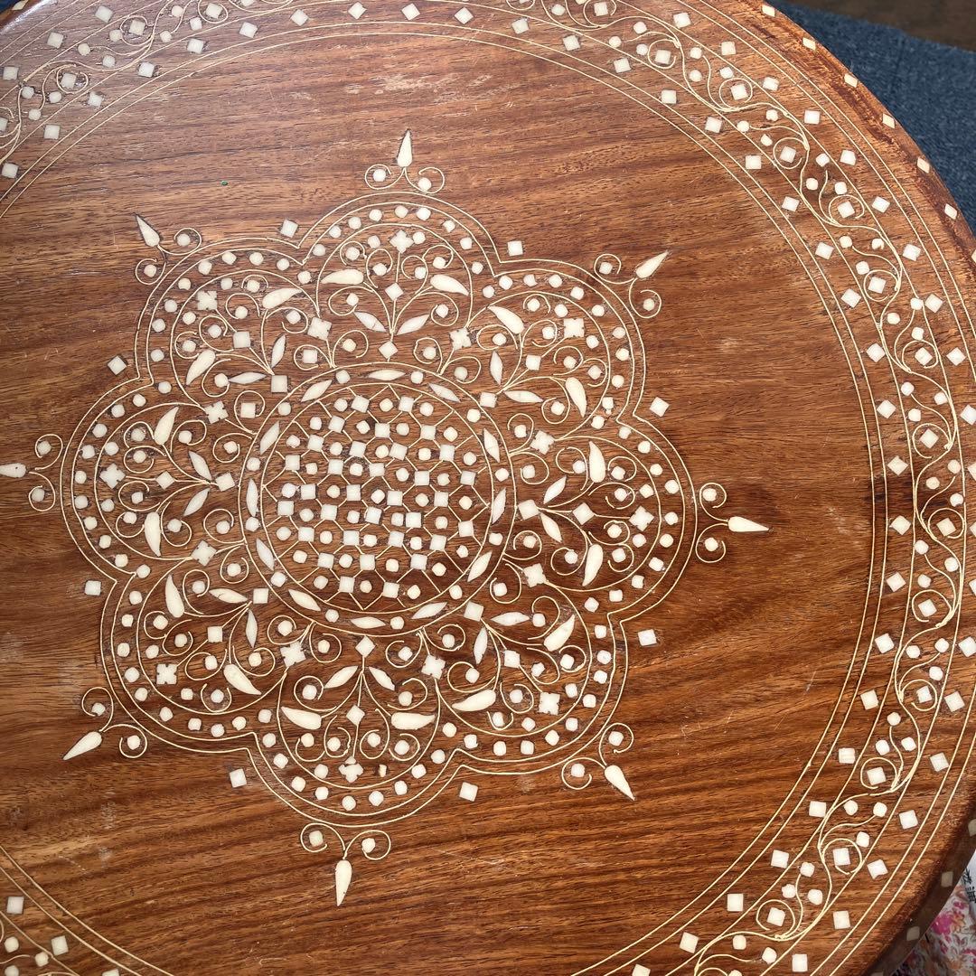 中東で購入した象嵌彫テーブル