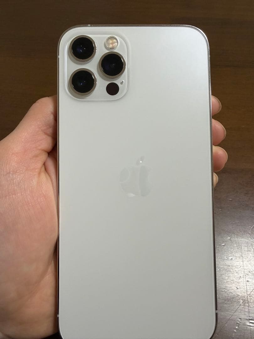 iPhone 12Pro 本体　シルバー