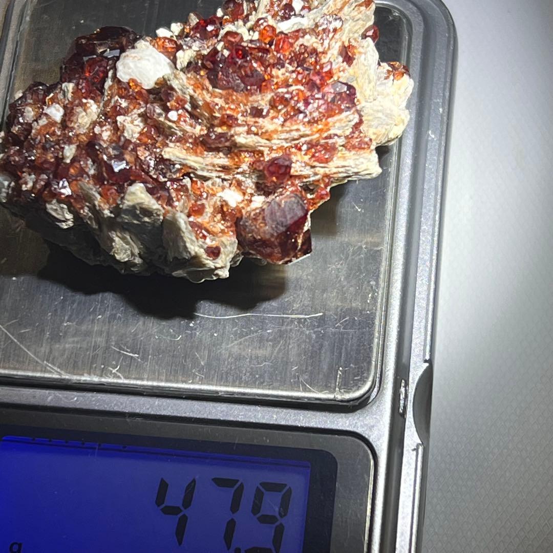 ガーネット 2点セット　1x 母岩付き クラスタ