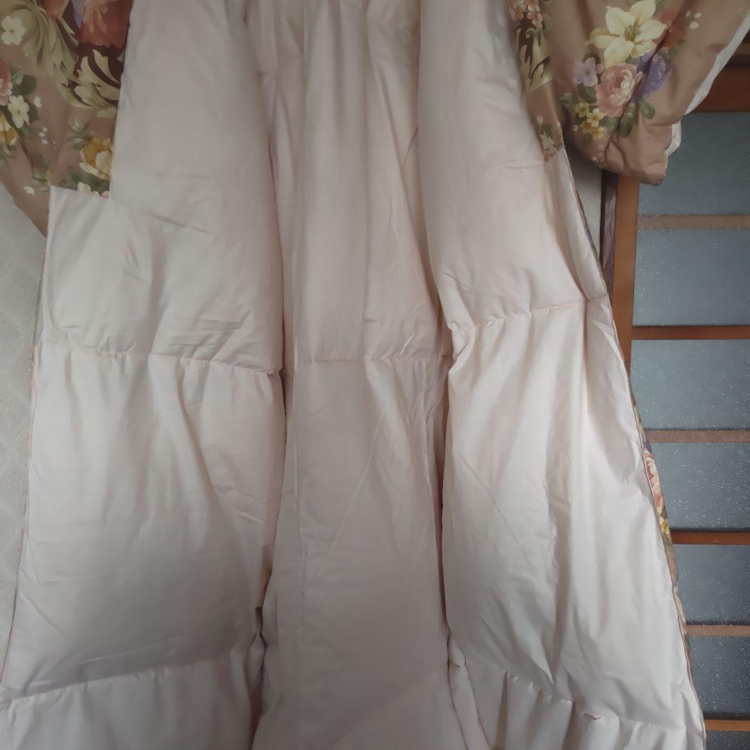 新品未使用　羽毛ダウン90%　着る毛布　花柄かいまき　フリーサイズ200x150