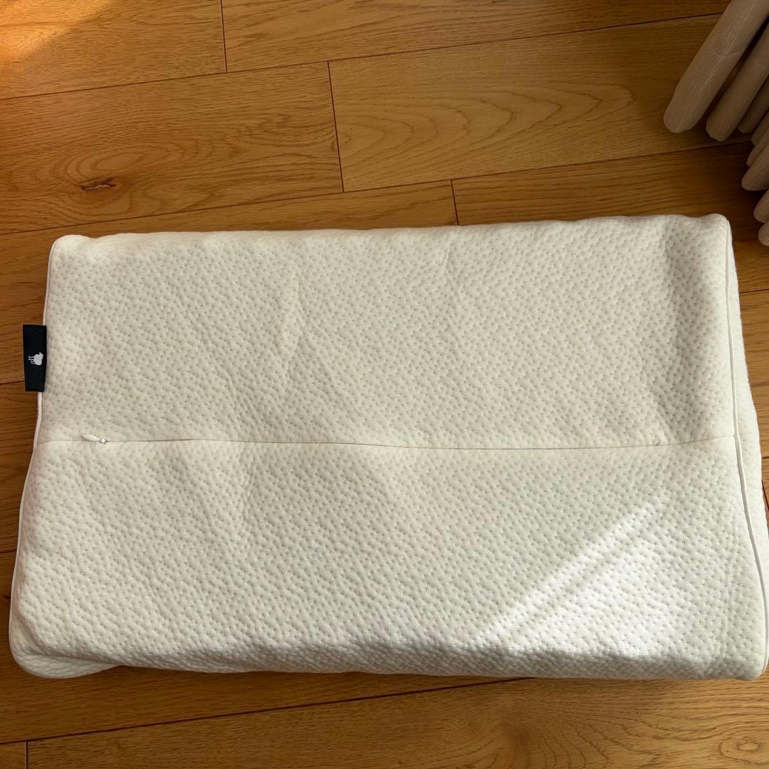 ヒツジのいらない枕　至極　枕カバー2枚つき