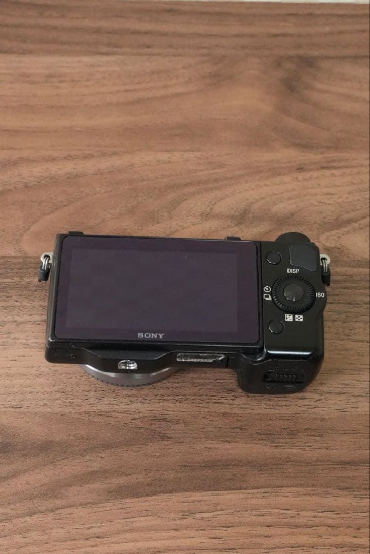 ソニー NEX-5T｜自撮りOK・スマホ転送・ミラーレス一眼｜傷汚れあり