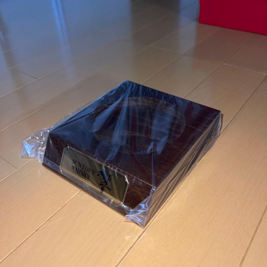 「響」ウイスキーボトルディスプレイ