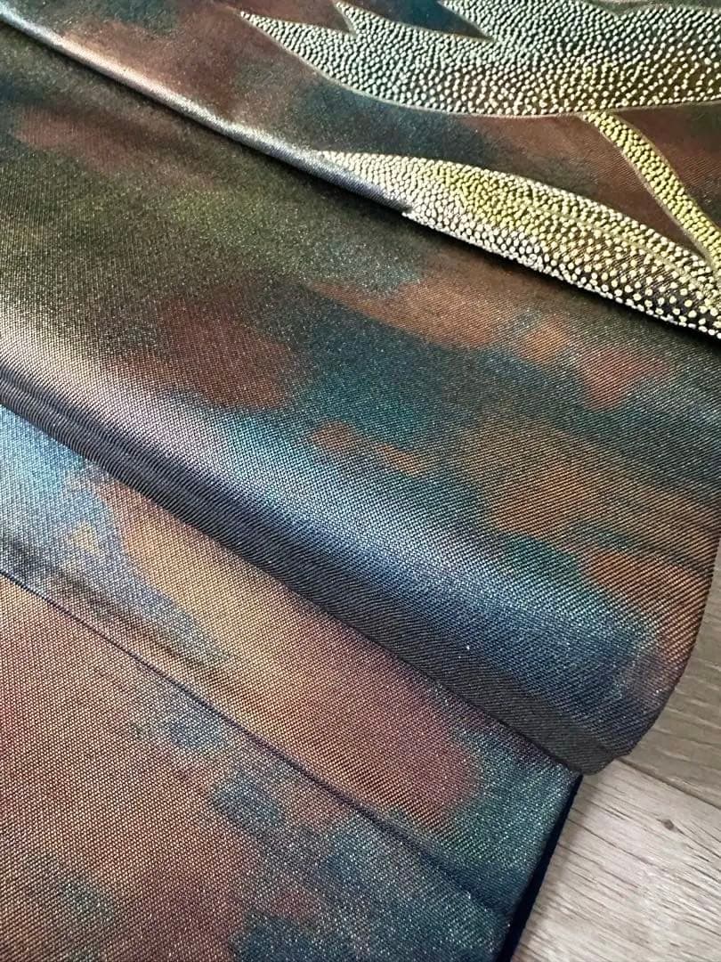 美品【袋帯】金通し 相良刺繍風 華文 唐花 紺×茶 グラデーション 424cm