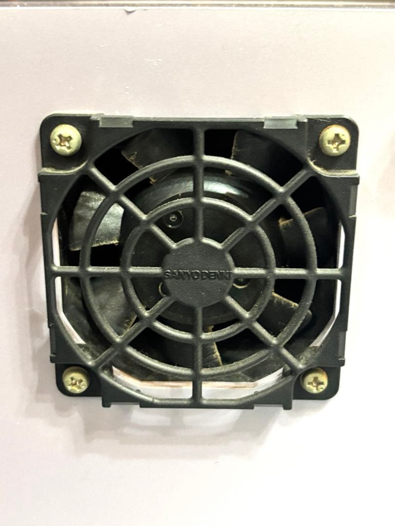 N3288 TAKI ION MEDIC イオン発生器 ピンク