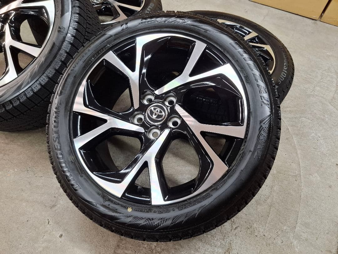 【ほぼ新品】トヨタ CH-R 純正 ホイールタイヤ ブリヂストン スタッドレス