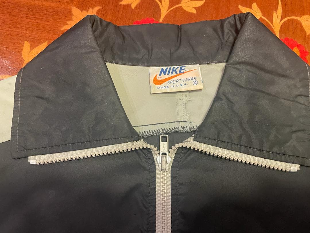 【ヴィンテージ】メイドインUSA・NIKE・プルオーバーナイロンジャケット