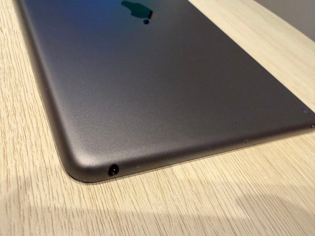 Apple iPad スペースグレー 第7世代