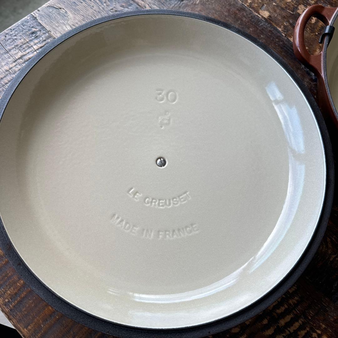 【入手困難】ル・クルーゼ　チェスナット　キャセロール 30cm