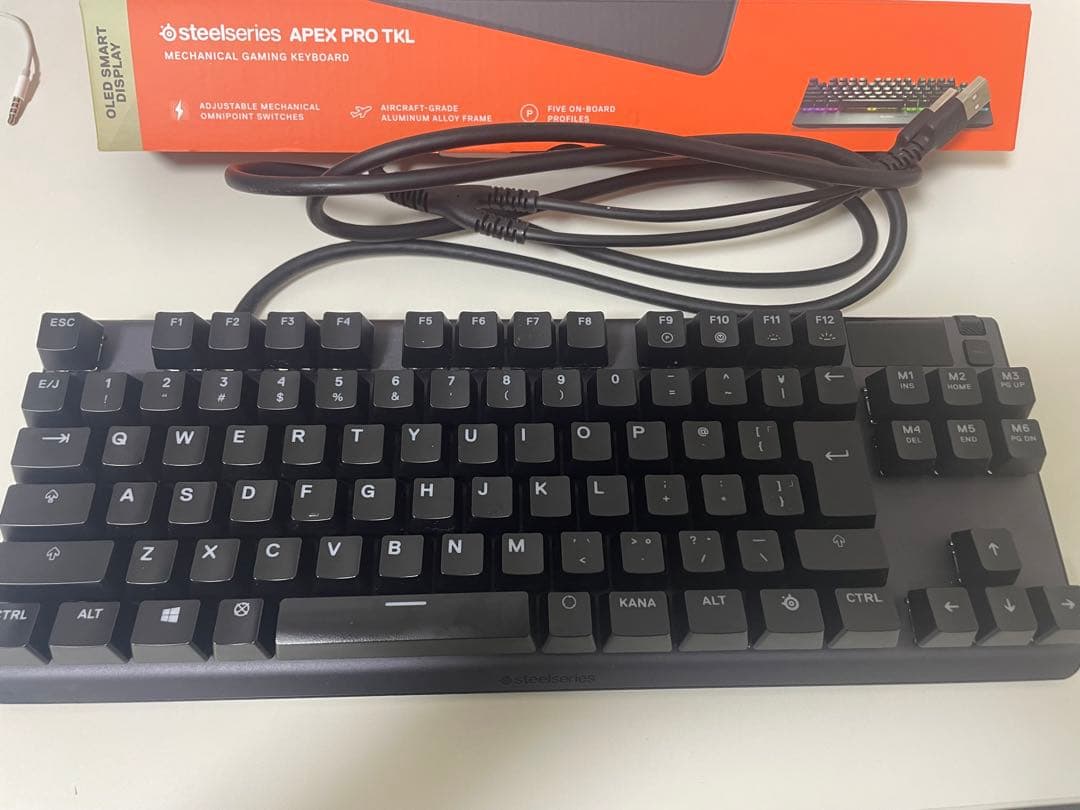 SteelSeries Apex Pro TKL メカニカルキーボード