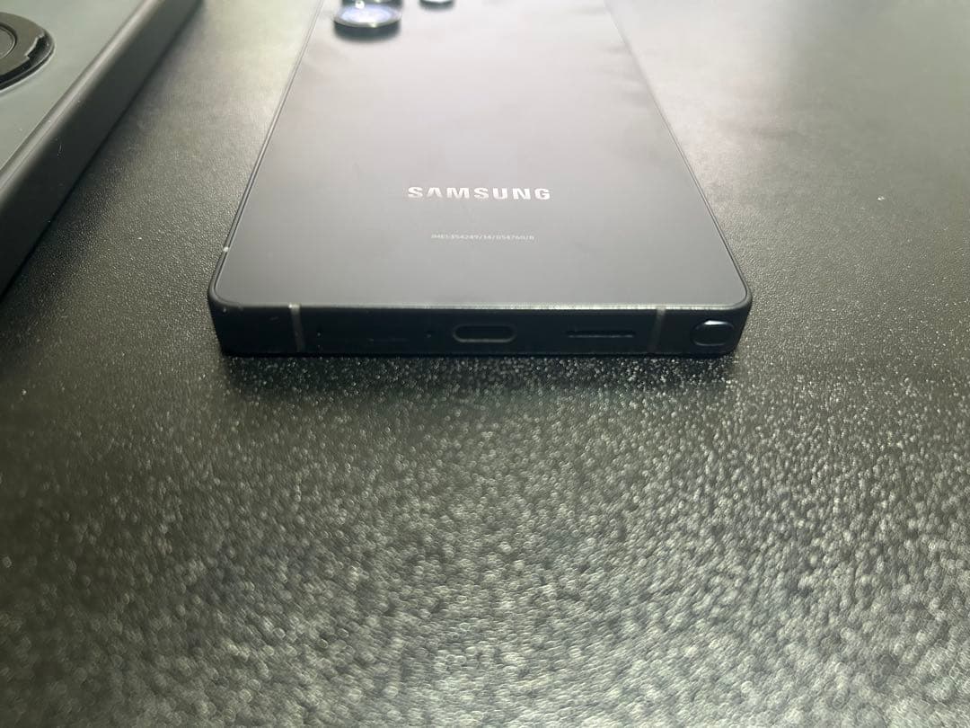 Samsung Galaxy S25 Ultra チタニウムジェットブラック