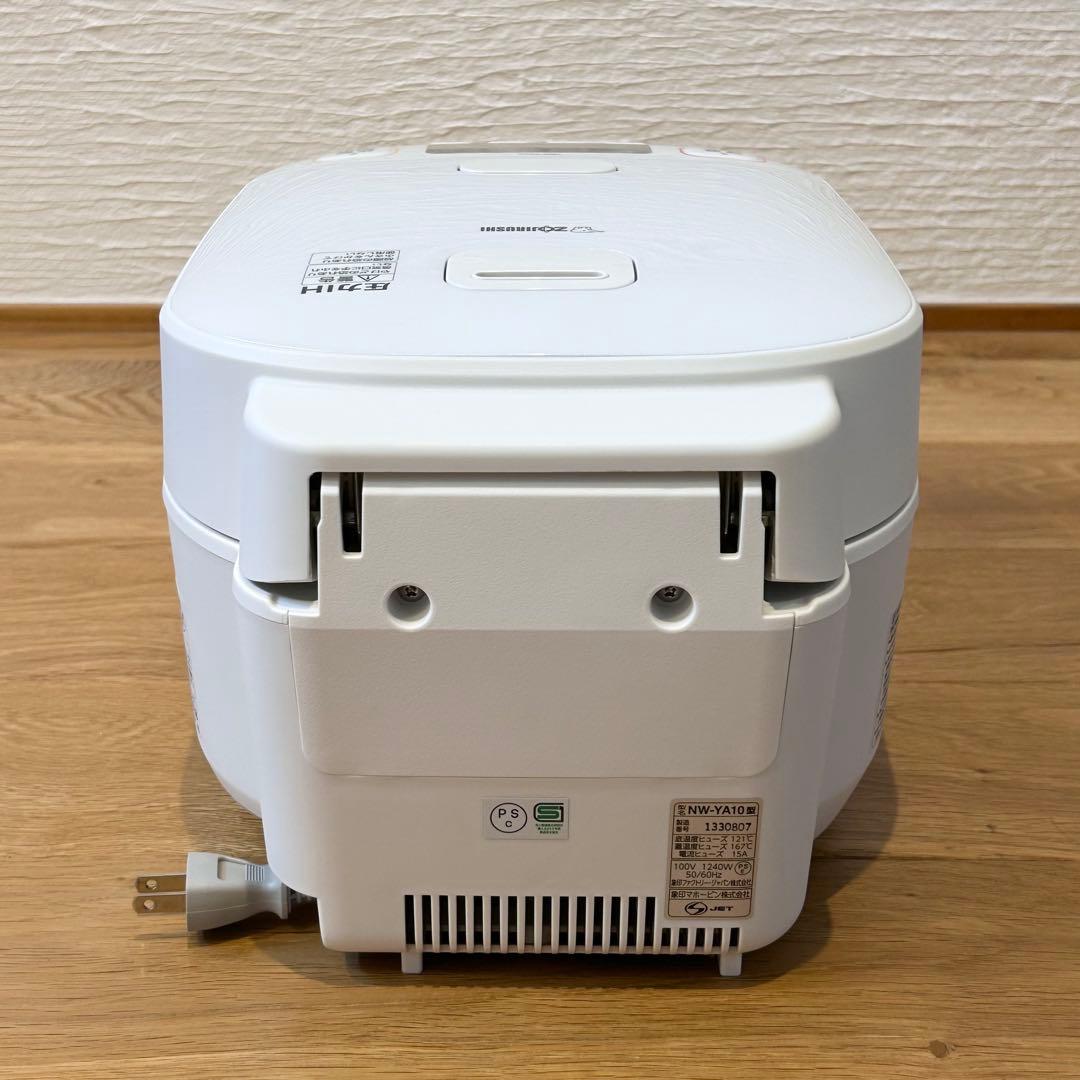 ignis　23年製 象印 極め炊き5.5合 圧力IH炊飯ジャー