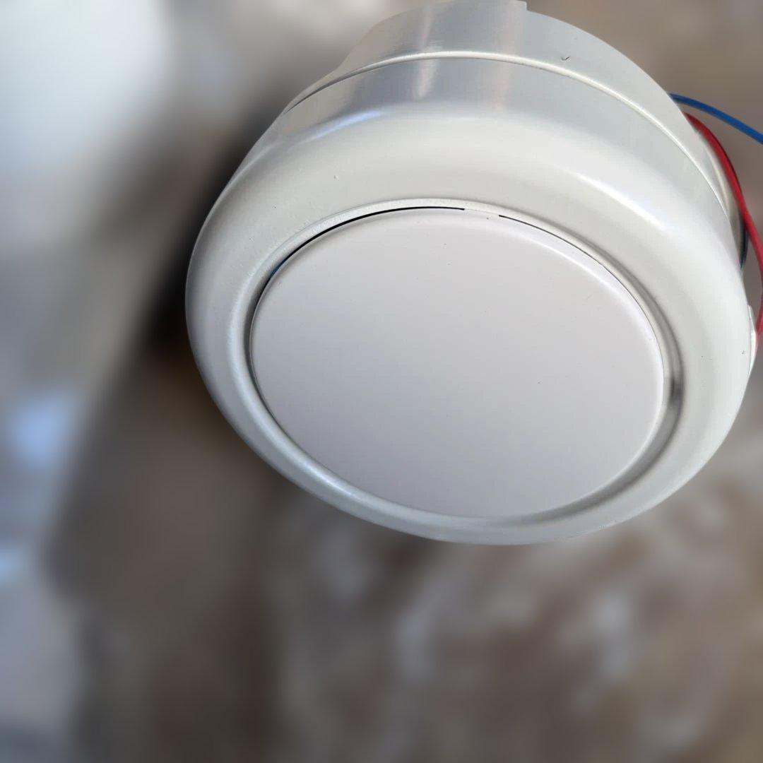 その他 toshiba f-C90W