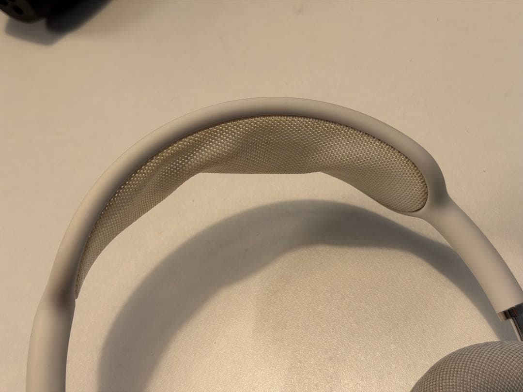 Apple airpods Max Lightningモデル