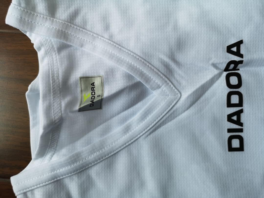 ディアドラ　ノースリーブインナーシャツ