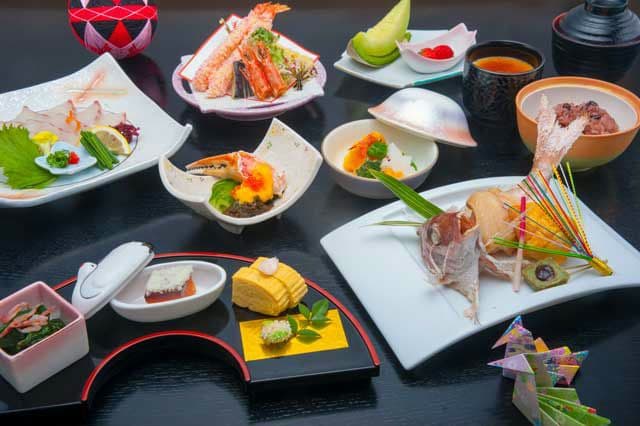 ♥ホームパーティー用♥美濃焼 ・名作良峰作高級浮き上り銀彩皿⬛洋風５種豪華２組