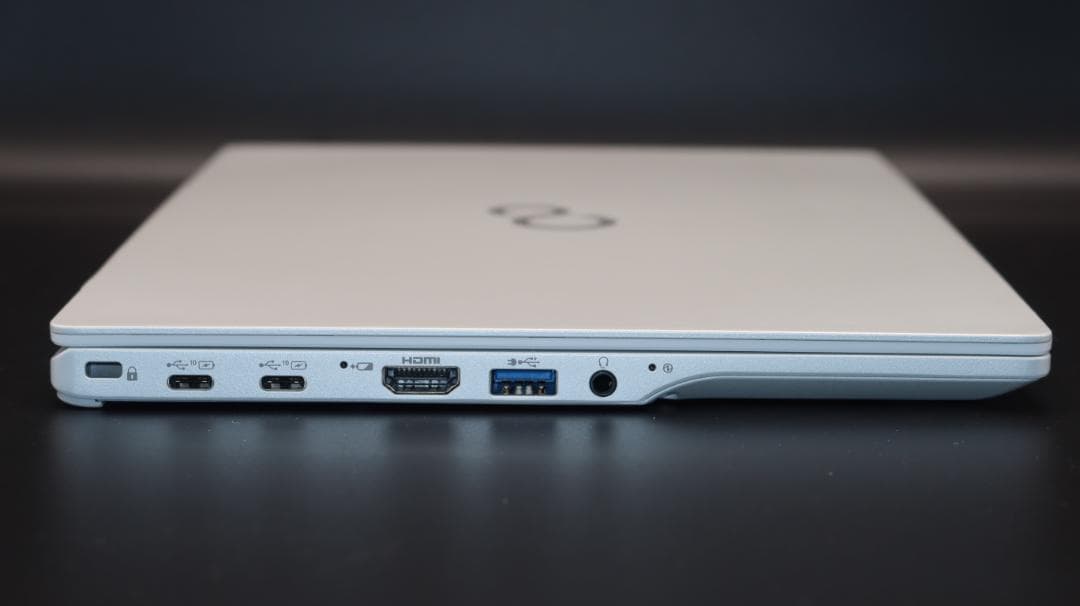 13.3型軽量 WU2/F3 Core i5 メモリ8GB SSD256GB