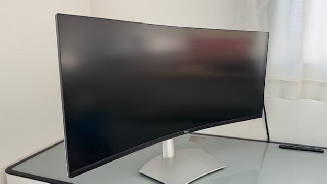 Dell 湾曲モニター 34インチ S3423DWC