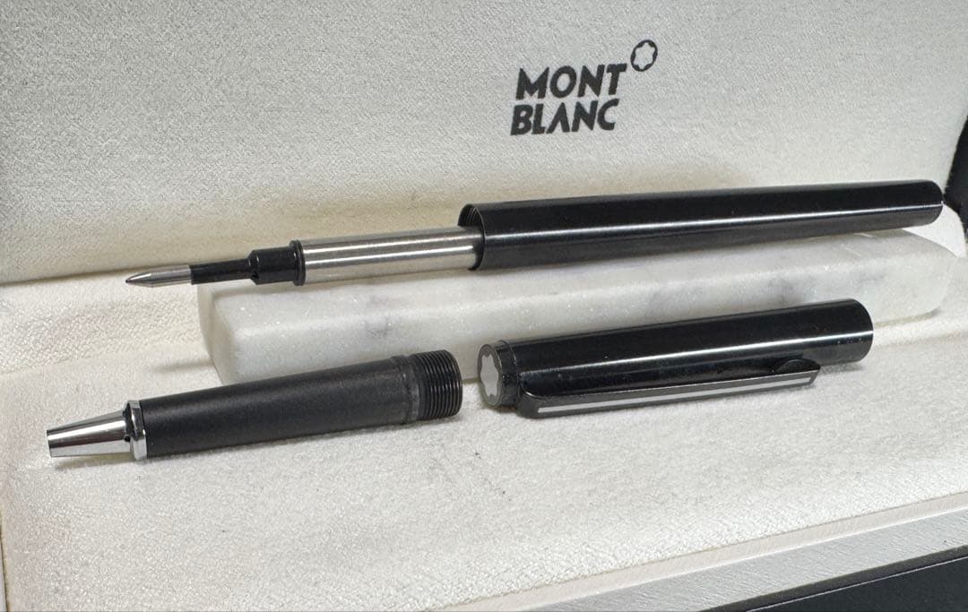 【美品】モンブラン No1124 漆黒ロードナイト鉱加工 ローラーボール
