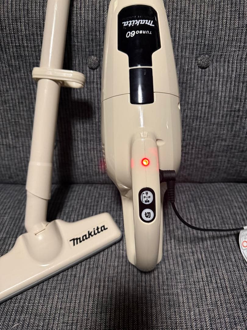 マキタ Makita充電式クリーナ ターボ60 CL113FD