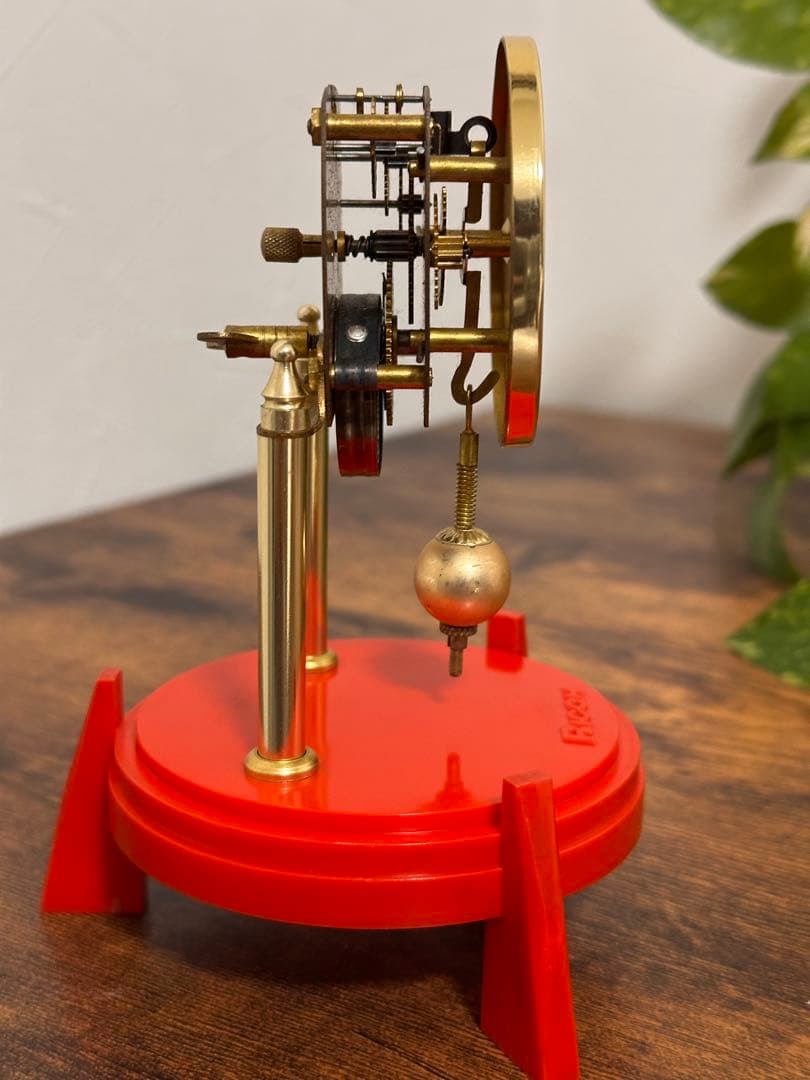 希少　レトロ　鉄腕アトム　振り子　　　　　　　　　　　置き時計