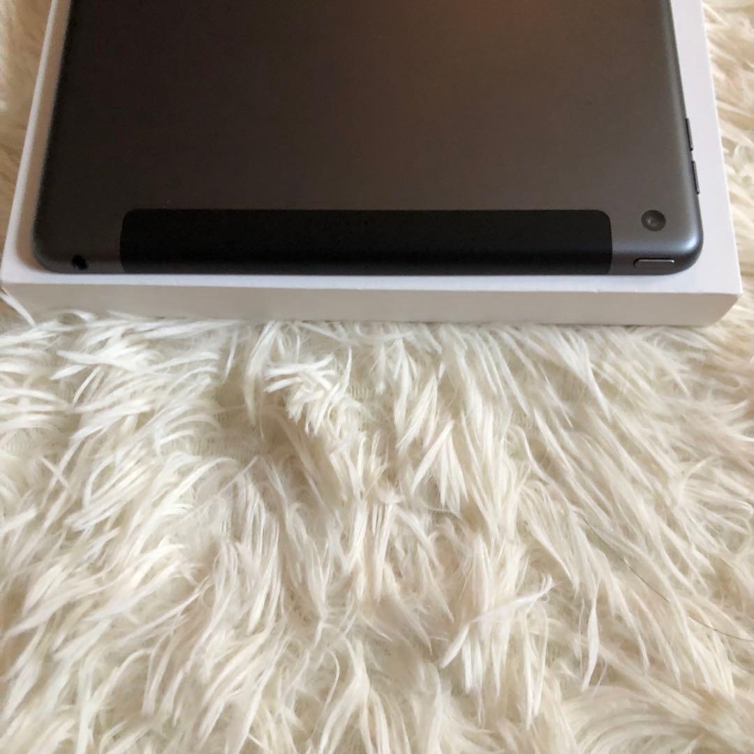 【即購入OK】iPad 第8世代 セルラーモデル【極美品】 #71 【付属品】
