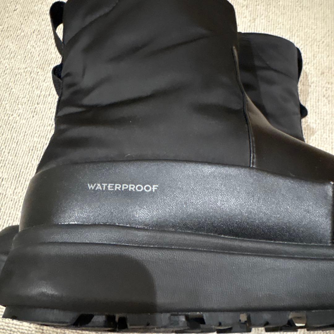 Columbia サップランドサイドゴアブーツ ブラックコロンビア
