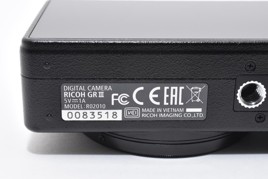 ■4239ショット！ほぼ新品■ リコー GRIII #C780