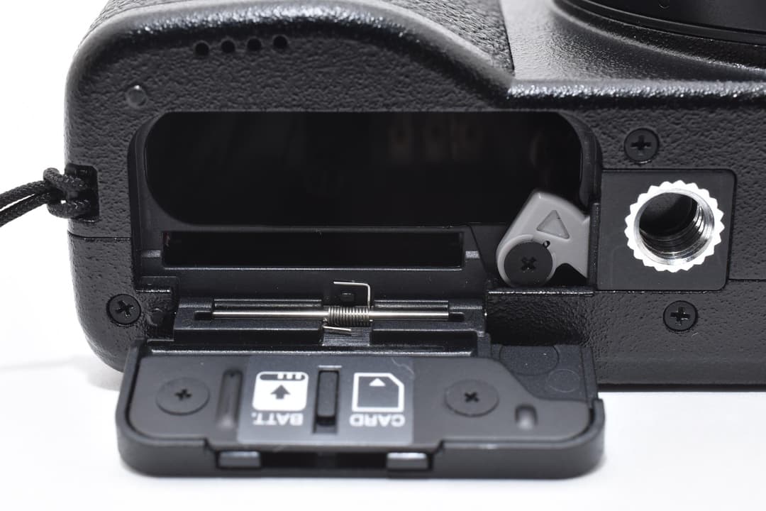 ■4239ショット！ほぼ新品■ リコー GRIII #C780