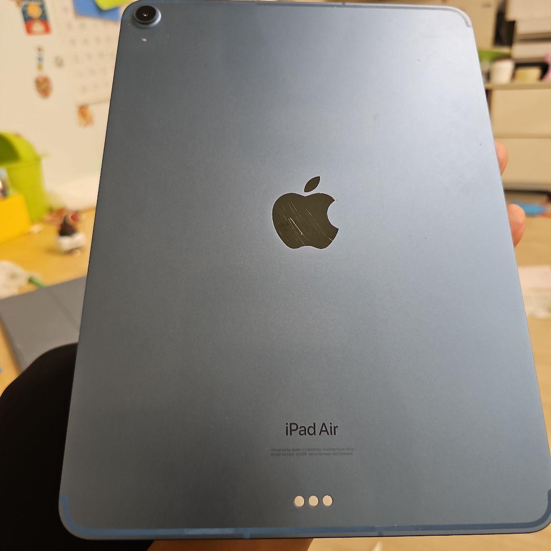 やや訳あり　ipad air simフリー 第5世代　64G