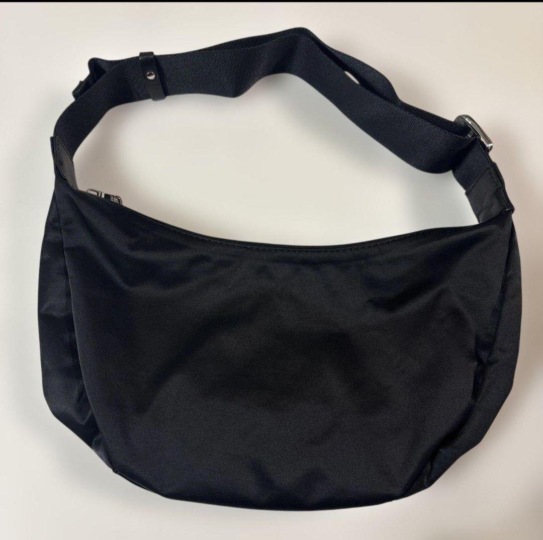 美品☆ラシット ナイロン ラウンドショルダーバッグ 金具シルバー