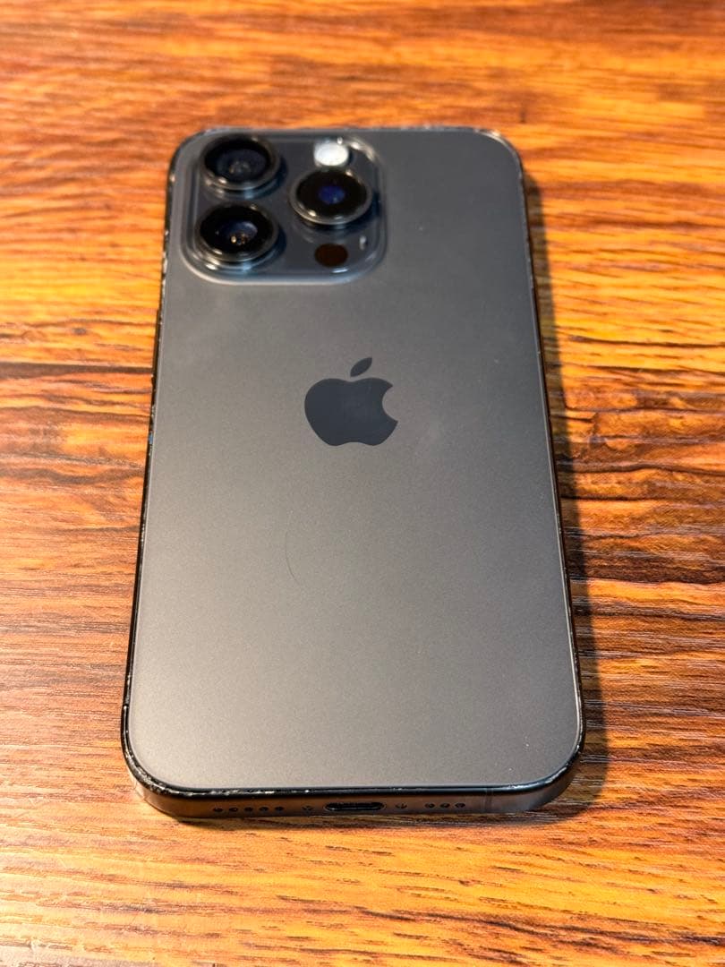 iPhone 15 Pro 128GB ブラックチタニウム