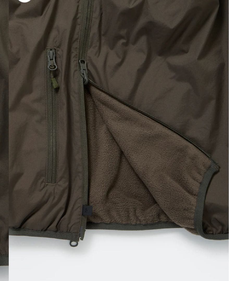 トップス DAIWA PIER39 REVERSIBLE VEST