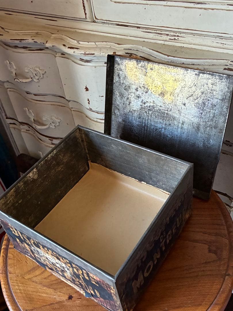 フランス　アンティーク　ビスケット缶　大きな　ティン缶　収納缶　特大　約90年前