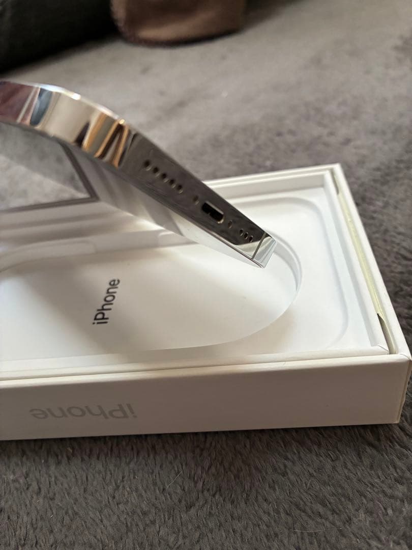 F*i様 Apple iPhone 14 Pro シルバー 本体