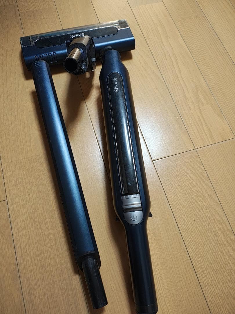 シャーク★コードレスクリーナー★CS401JRB★バッテリーの状態良好★