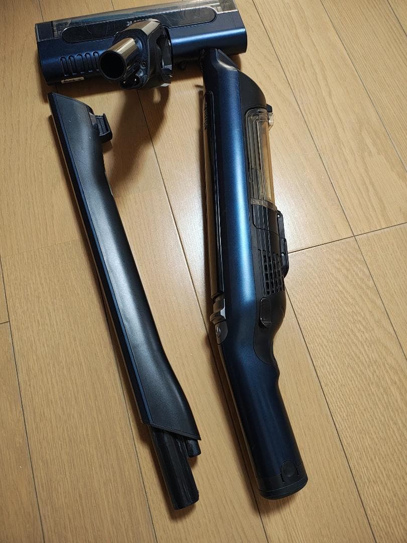 シャーク★コードレスクリーナー★CS401JRB★バッテリーの状態良好★