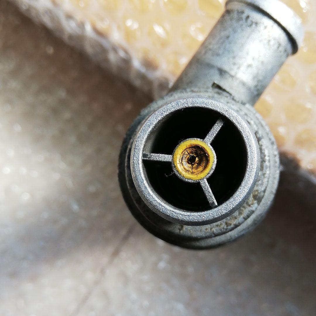 VW アイドルコントロールバルブ　純正　ゴルフ2　ゴルフ3　ヴァナゴン　T4