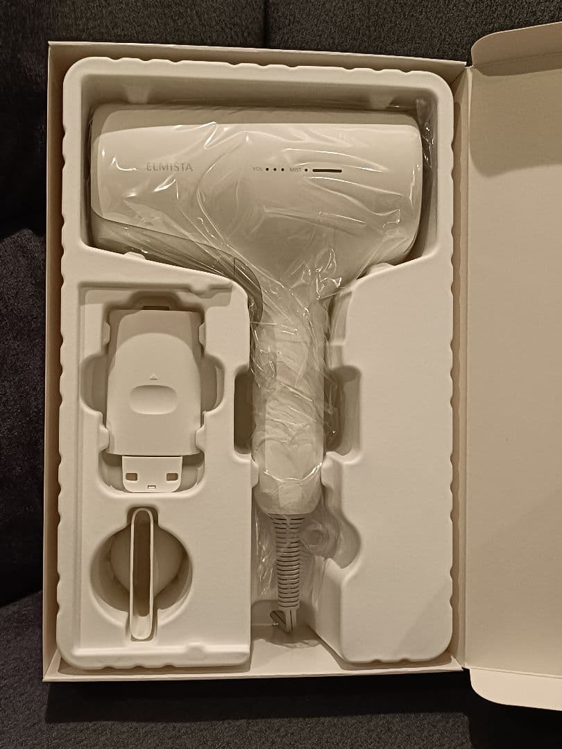 Xmasに✨️ミルボン エルミスタヘアドライヤー　ヘアコンク7種付き