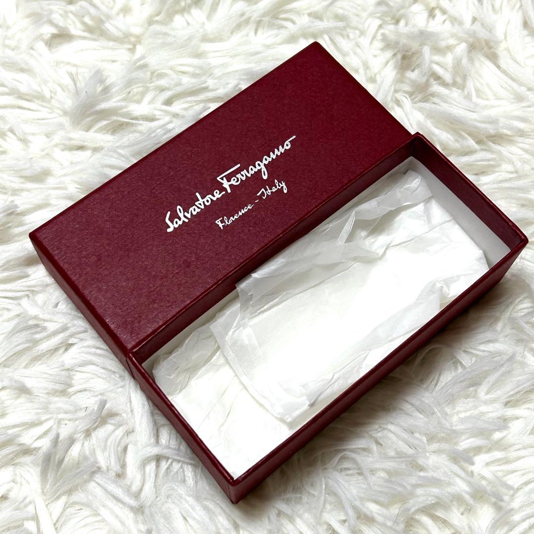 【極美品✨】箱付き！サルヴァトーレ フェラガモ バレッタ レザー ガンチーニ