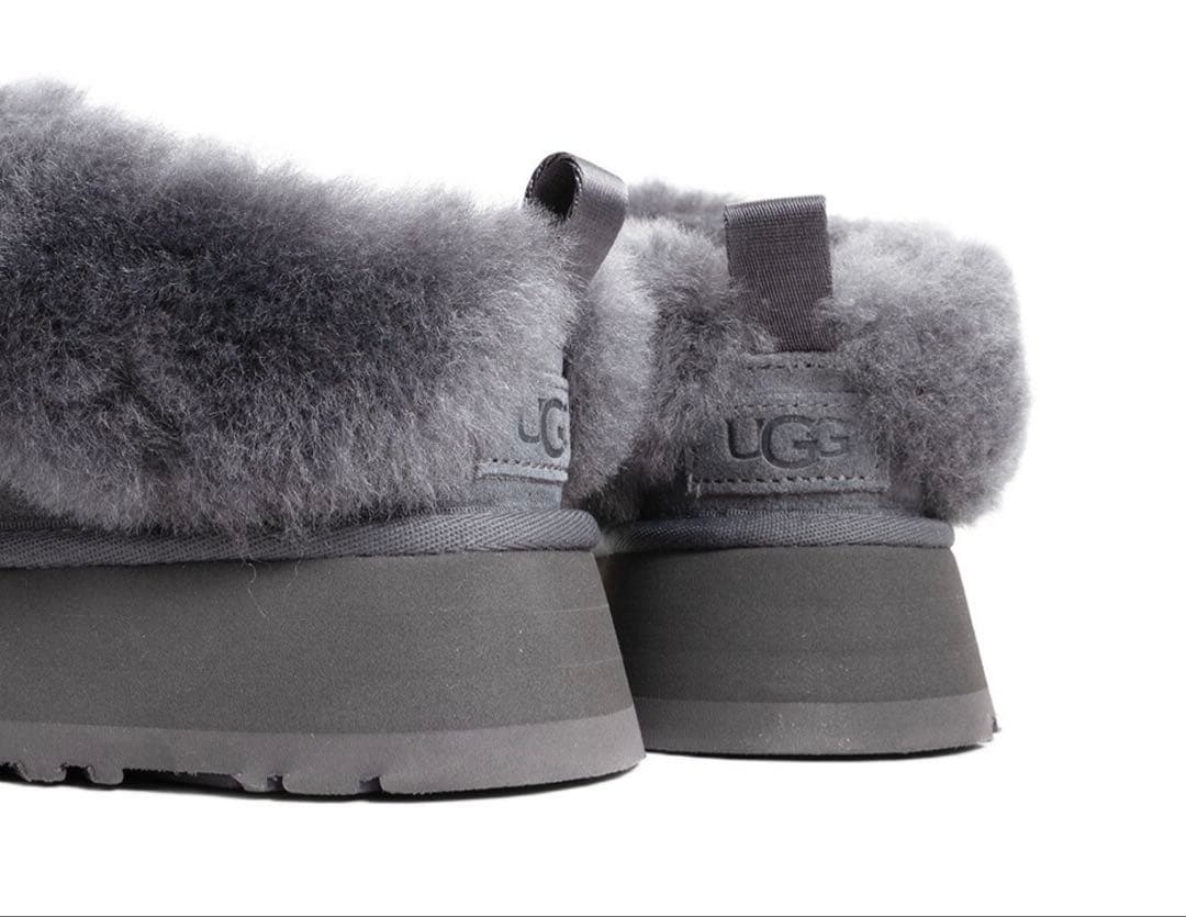 【新品・未使用】UGG Tazzelle タゼルサイズ6 ムートンブーツ