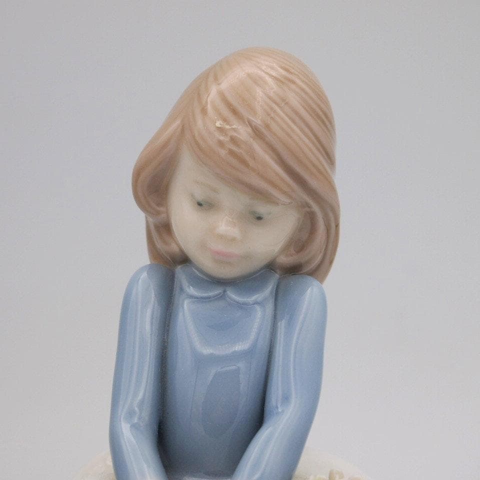 リヤドロ　Lladro No.5467 五月の花 May Flowers