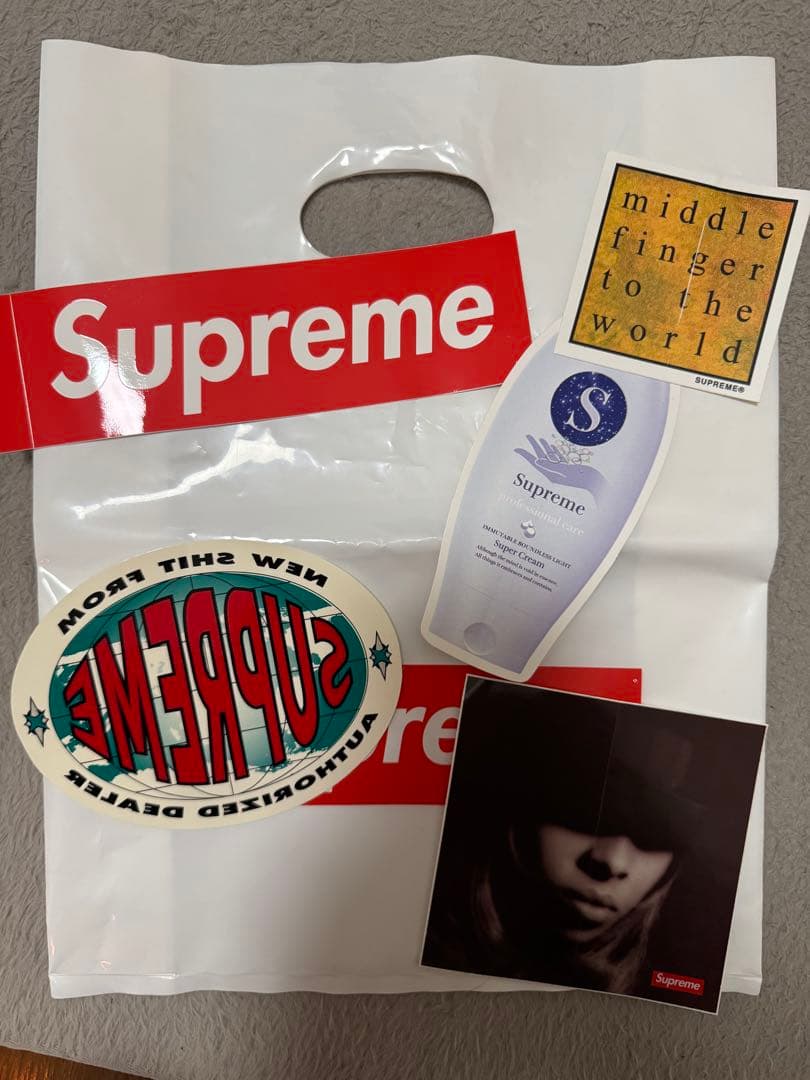 supreme mageeコラボ ボックスロゴキャップ