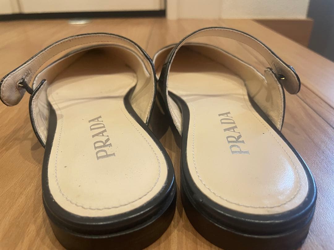 PRADA ブラック レザー ミュール